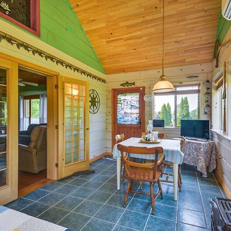 Warm And Cozy Clayton Cabin Near St Lawrence River! ภายนอก รูปภาพ