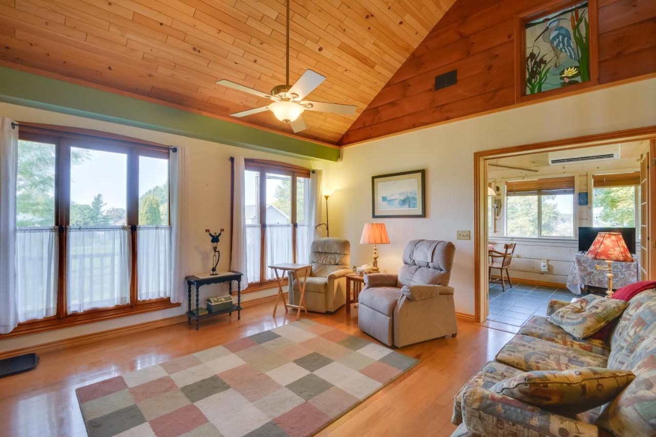 Warm And Cozy Clayton Cabin Near St Lawrence River! ภายนอก รูปภาพ