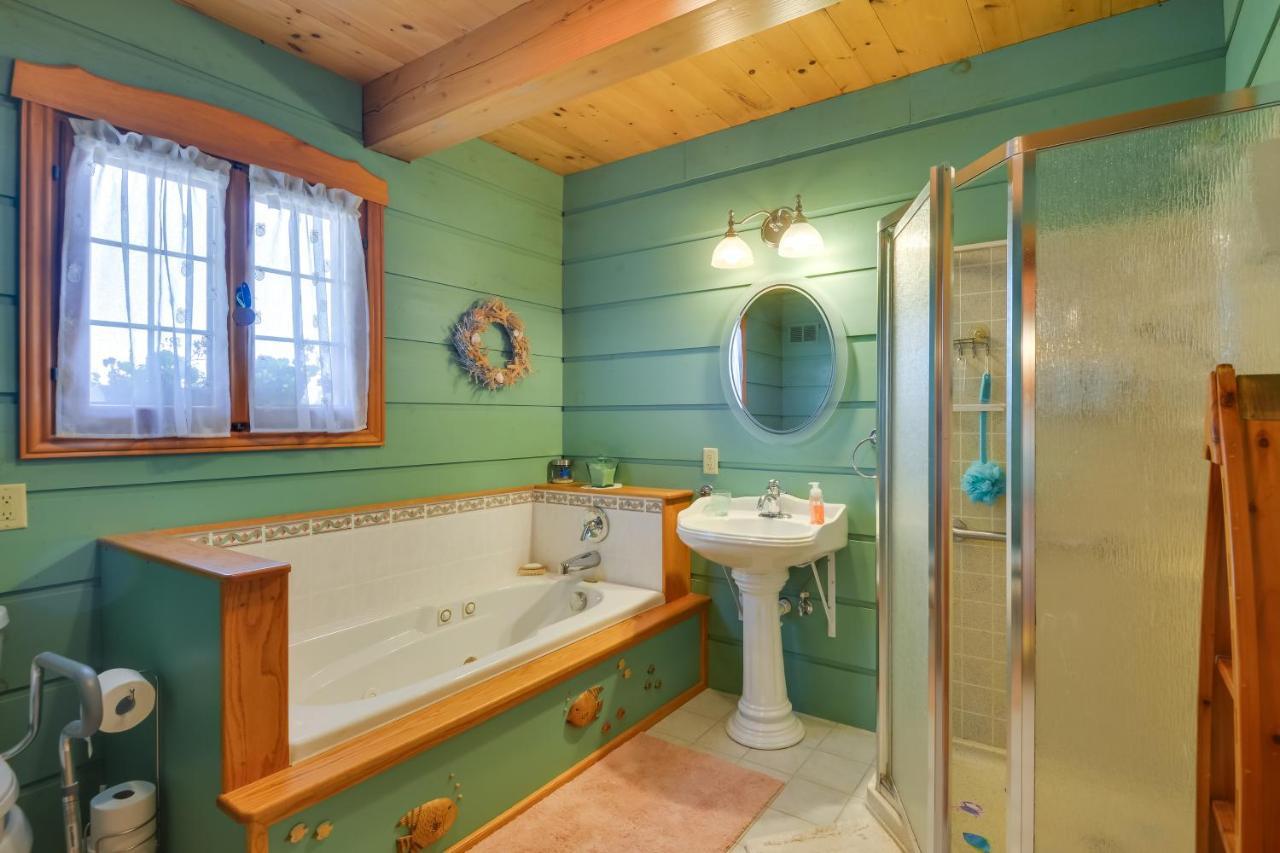 Warm And Cozy Clayton Cabin Near St Lawrence River! ภายนอก รูปภาพ