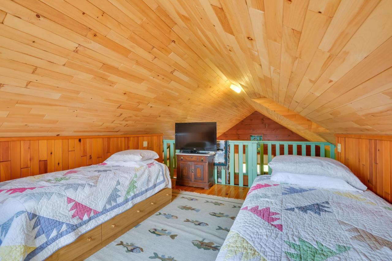 Warm And Cozy Clayton Cabin Near St Lawrence River! ภายนอก รูปภาพ