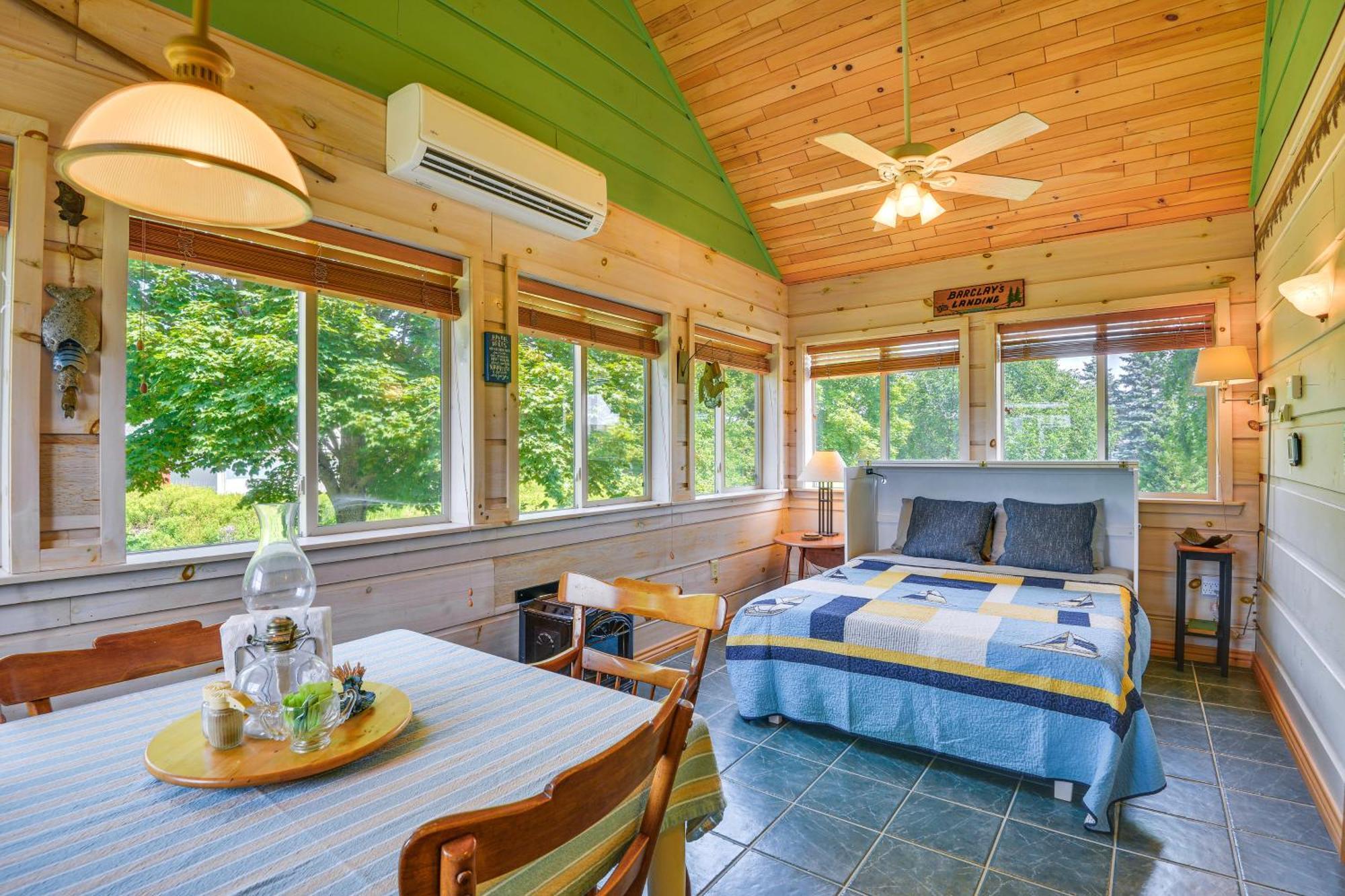 Warm And Cozy Clayton Cabin Near St Lawrence River! ภายนอก รูปภาพ